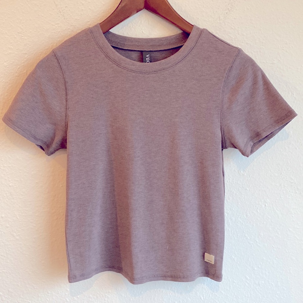 Vuori Women’s Pose Fitted Tee CA32350 RN156509 STYLE VW169 SawyerPurple SZ SMALL